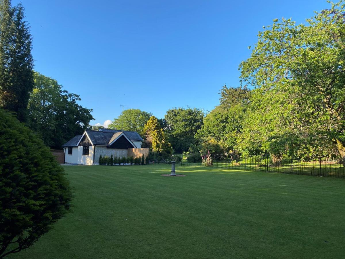Springfield Lodge - Adorable New Forest 1-Bedroom Guest House Ringwood Εξωτερικό φωτογραφία